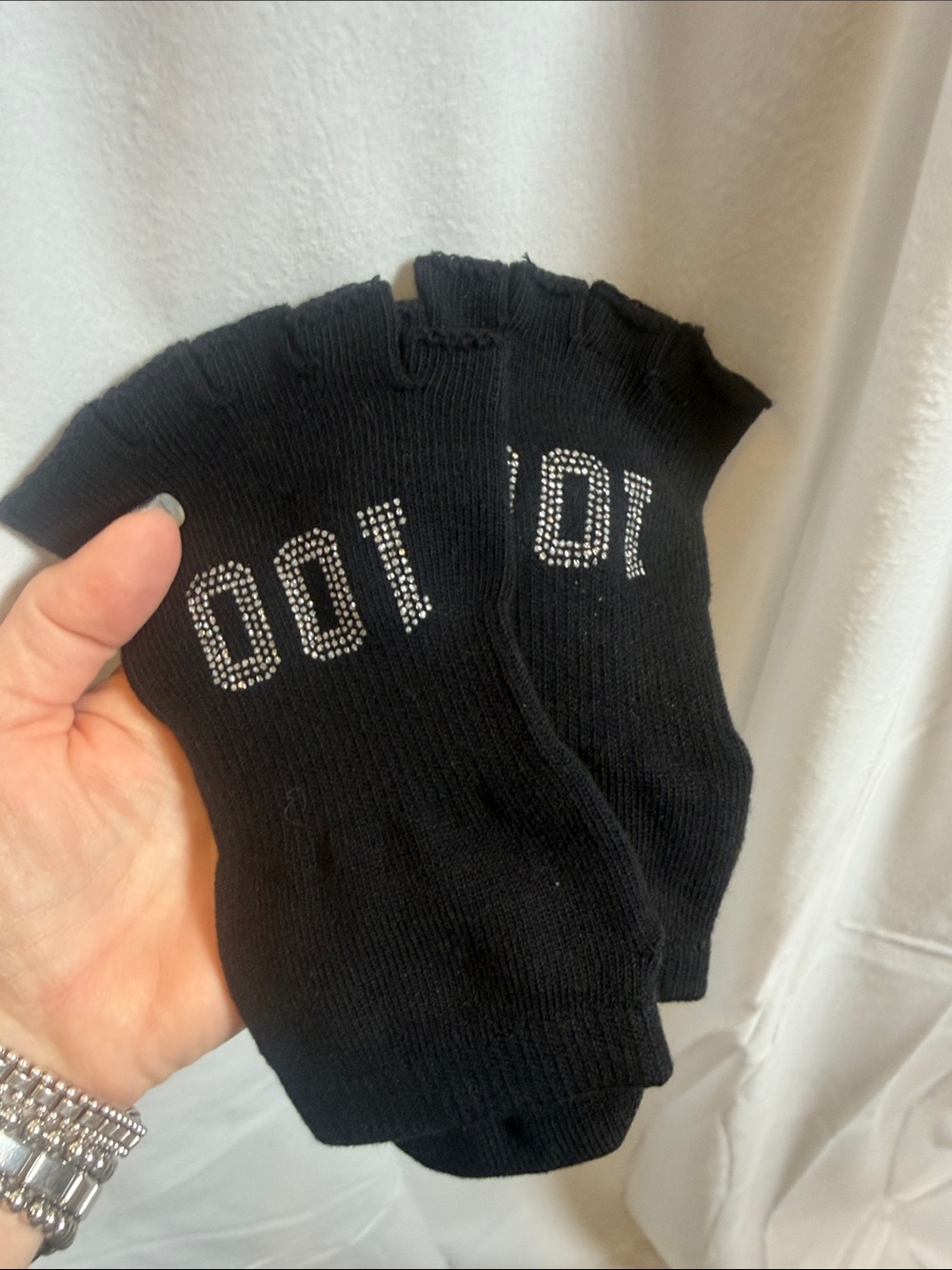 Club Pilates 100 toe socks rhinestone medium